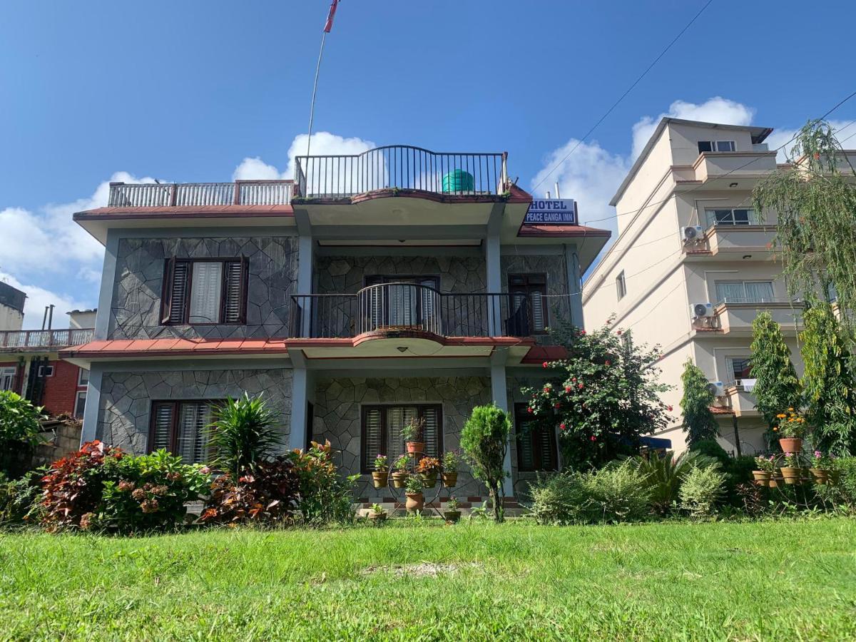 Hotel Peace Ganga Inn Покхара Екстер'єр фото