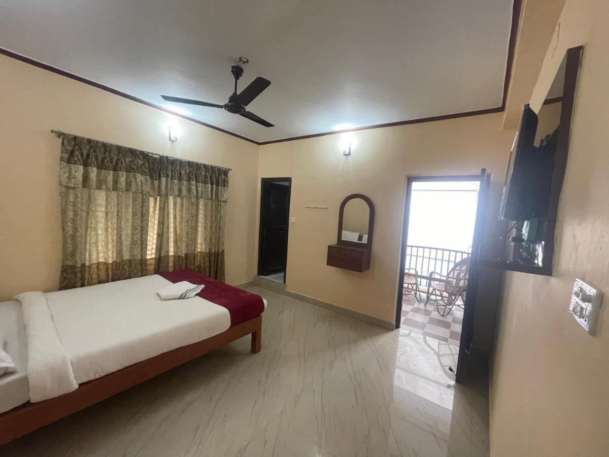 Hotel Peace Ganga Inn Покхара Екстер'єр фото
