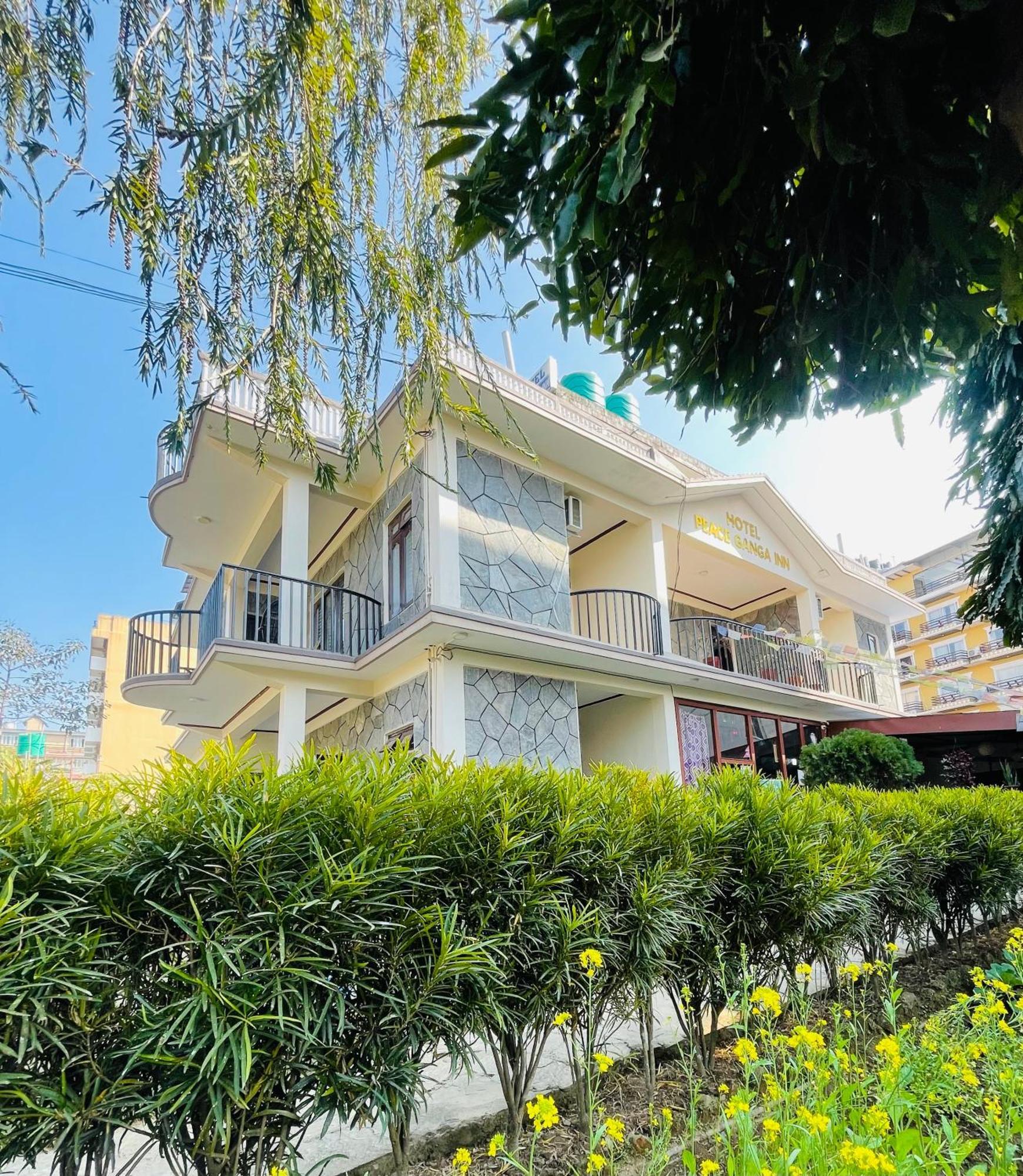 Hotel Peace Ganga Inn Покхара Екстер'єр фото