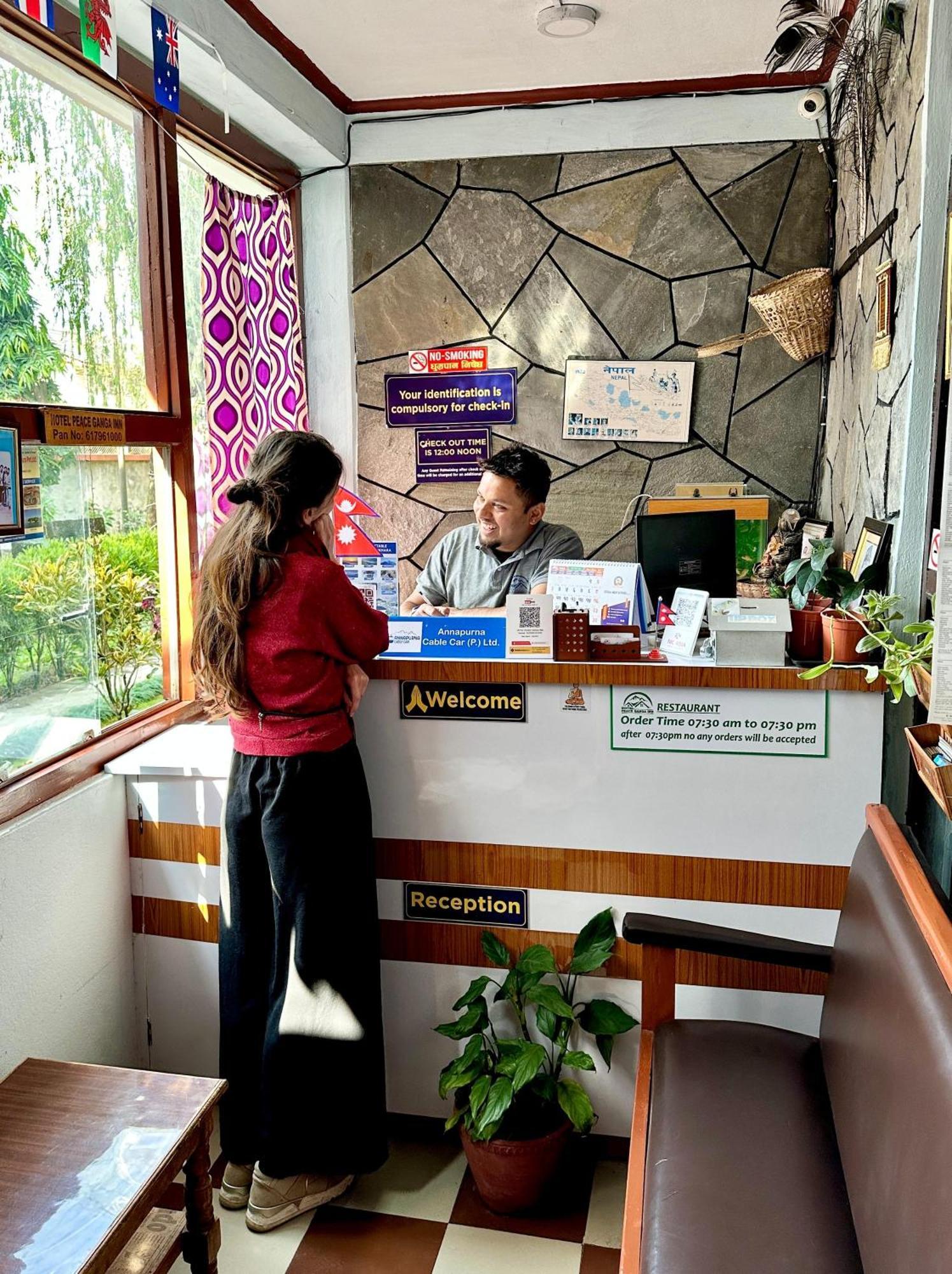 Hotel Peace Ganga Inn Покхара Екстер'єр фото